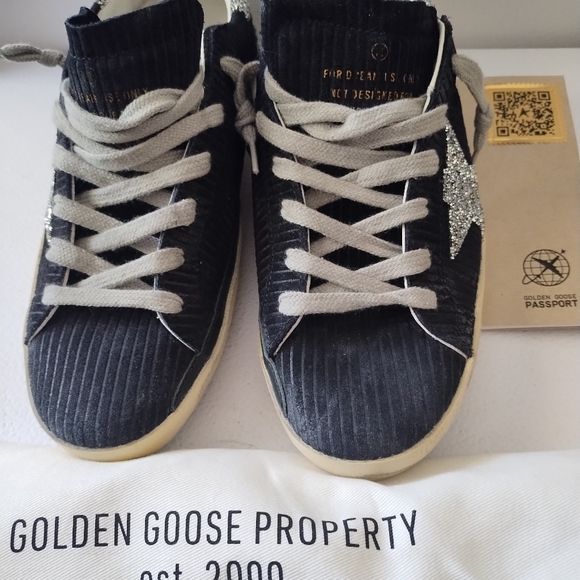 GOLDEN GOOSE SUPERSTAR SNEAKERS - Picture 3 of 16